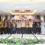 Foto bersama Alumni IKIP-PGRI Pontianak Kabupaten Ketapang. (Foto: Adi LC)