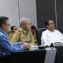 Pj Gubernur Kalbar, Harisson saat memimpin Rakor Pengendalian Inflasi secara virtual, di Data Analytic Room (DAR), Kantor Gubernur Kalbar, Selasa (19/09/2023). (Foto: Jauhari)