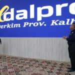 Plh Sekretaris Daerah Provinsi Kalbar, Alfian Salam didampingi Kepala Dinas Perkim Kalbar, Yosafat Triadhi Andjioe meluncurkan aplikasi e-Dalpro, aplikasi berbasis elektronik, inovasi yang dilahirkan Dinas Perkim Kalbar. (Foto: Biro Adpim Kalbar)