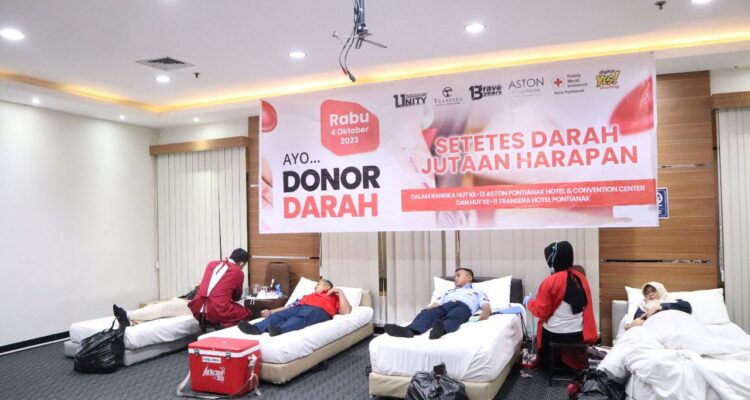 Kegiatan donor darah di Hotel ASTON Pontianak. (Foto: Humas Aston Pontianak)