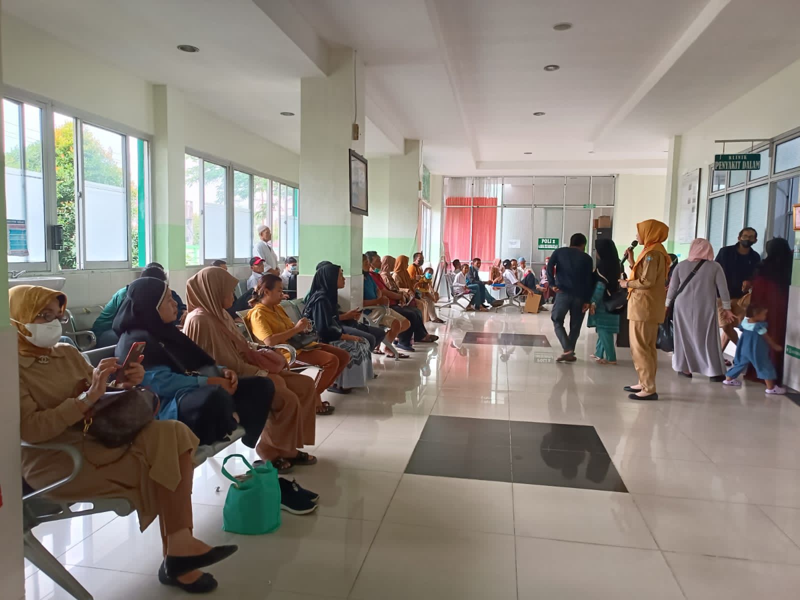 Penyuluhan bahaya rokok bagi kesehatan yang digelar RSUD Sultan Syarif Mohamad Alkadrie Kota Pontianak. (Foto: PKRS-Humas/RSUDSSMA)