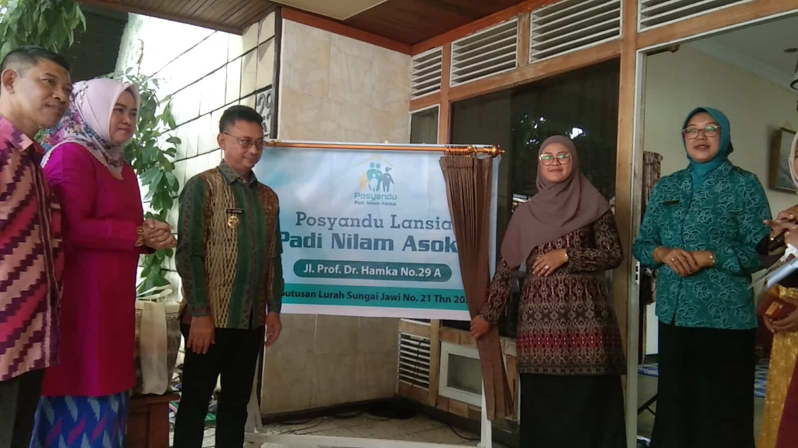 Wali Kota Pontianak, Edi Rusdi Kamtono meresmikan Posyandu Padi Nilam Asoka, Kamis, (19/10/2023). (Foto: Fakhri Ahmad/Mahasiswa PPL IAIN Pontianak 2023)
