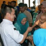 Pj Bupati Kayong Utara, Romi Wijaya menghadiri acara rembuk stunting kedua tingkat kecamatan di Desa Padang, Kepulauan Karimata, Kamis (19/10/2023). (Foto: Santo)