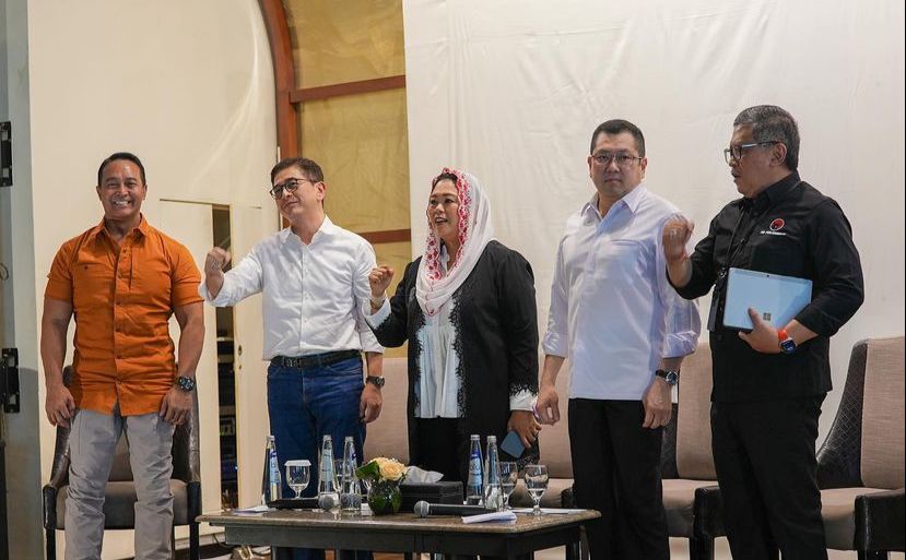 Yenny Wahid mendeklarasikan dukungan Barikade Gus Dur kepada pasangan Ganjar-Mahfud di Hotel Borobudur, Jakarta, Jumat (27/10/2023). (Foto: Instagram @yennywahid)