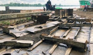 Misterius, Aktivitas Pemotongan Kapal di Sungai Kapuas Resahkan Warga