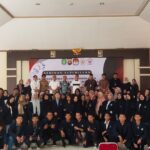 Foto bersama usai seminar “Peran Mahasiswa Dalam Peningkatan Partisipasi dan Pengawasan Pemilu 2024”. (Foto: Istimewa)