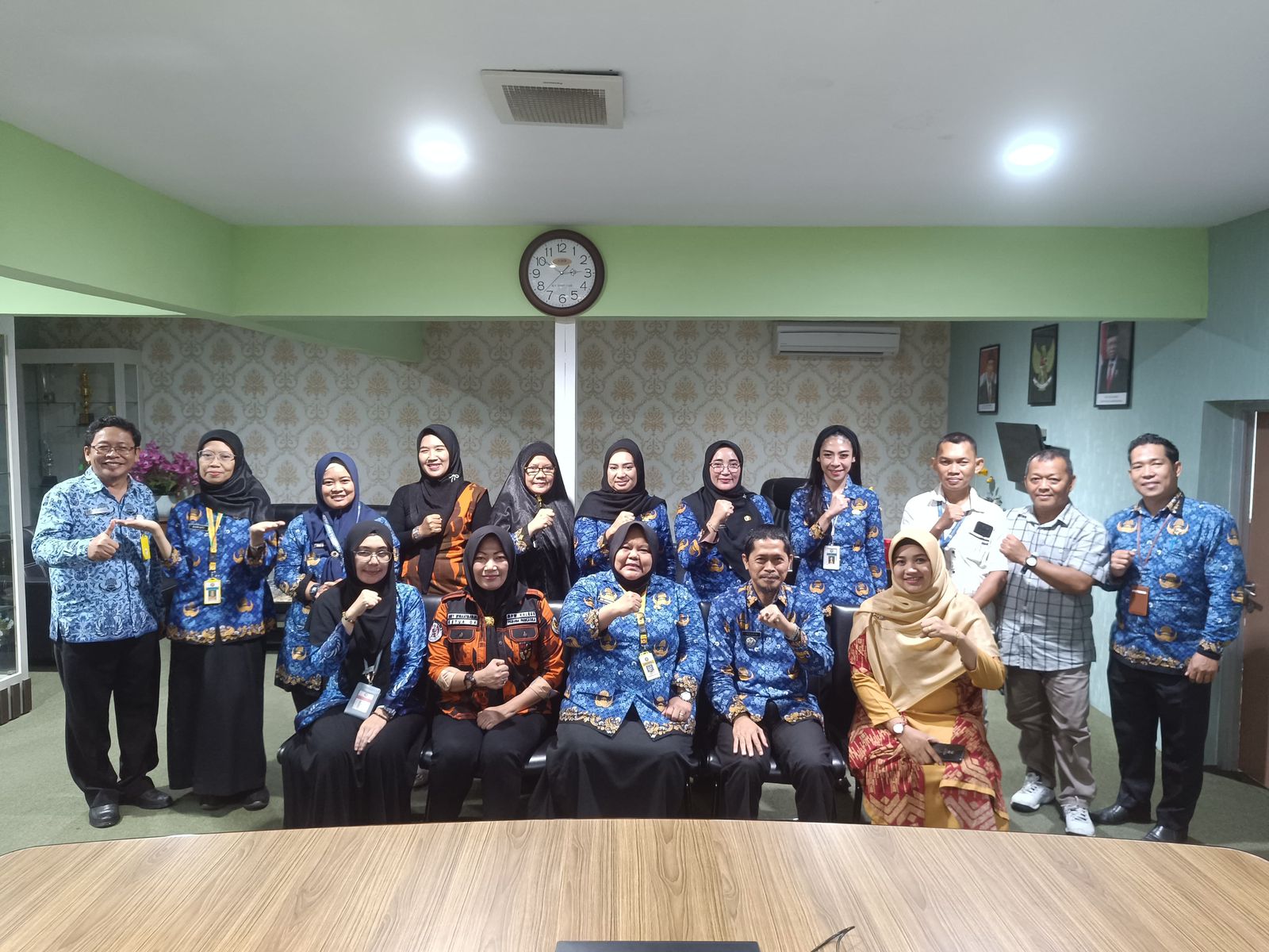Foto bersama peserta Forum Konsultasi Publik (FKP) Tahun 2023 RSUD SSMA Pontianak. (Foto: Humas-PKRS RSUD SSMA)