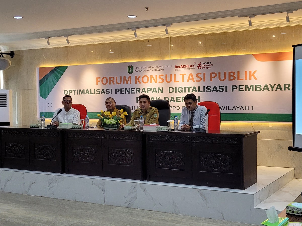 Kegiatan forum konsultasi publik tentang Optimalisasi Penerapan Digitalisasi Pembayaran Pajak Daerah wilayah kerja UPT PPD Pontianak Wilayah I, di Kantor Badan Pendapatan Daerah (Bapenda) Provinsi Kalimantan Barat (Kalbar), Senin (27/11/2023). (Foto: Jauhari)