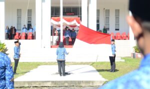 Upacara peringatan HUT Korpri ke-52, di halaman Kantor Bupati Kayong Utara, Kecamatan Sukadana, Rabu (29/11/2023). (Foto: Prokopim)