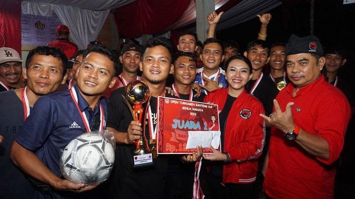 Tutup Turnamen Banteng Cup Binua Nahaya 2023, Karolin: Tumbuhkan Semangat Berolahraga 1