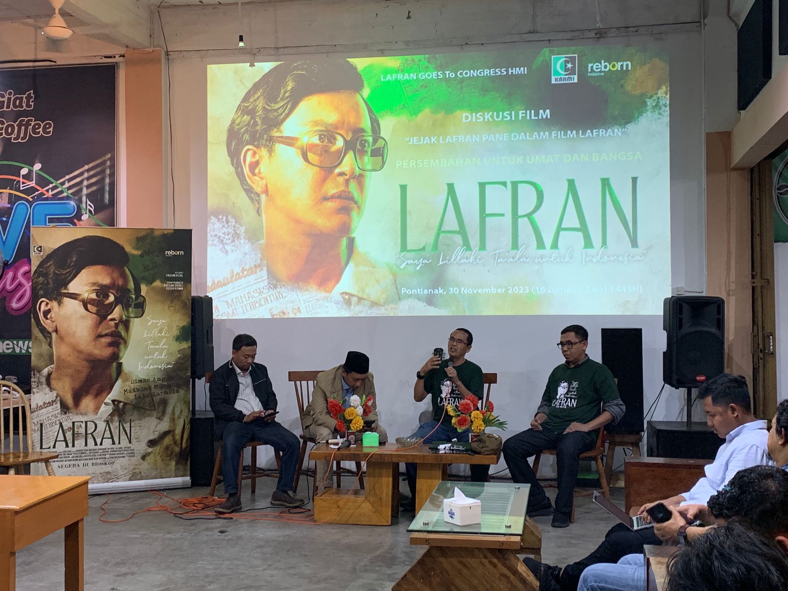 Diskusi dan bedah film perjuangan Lafran Pane, Kamis (30/11/2023) malam. (Foto: Jauhari)