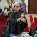 Pelatihan Make Up Artist (MUA) yang diikuti penyandang disabilitas, di Aula Rumah Jabatan Wali Kota Pontianak, Selasa (19/12/2023). (Foto: Prokopim Pontianak)
