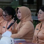 Penjabat (Pj) Ketua Dharma Wanita Persatuan (DWP) Kalbar, D Efy Masfiaty M Bari membuka Rapat Kerja Daerah (Rakerda) Dharma Wanita Persatuan Kalbar di Pendopo Gubernur Kalbar, Kamis (21/12/2023). (Foto: Jauhari)