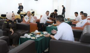 Pemkab Kayong Utara menerima kunker Kejari Ketapang, di Mahkota Hotel, Sukadana, Rabu (03/01/2024). (Foto: Prokopim)