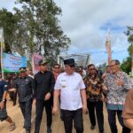 Pj Gubernur Kalbar Resmikan Jembatan Marsedan di Semitau Kapuas Hulu 10