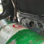 1 drum BBM jenis pertalite ditemukan di mobil Kijang LGX KB 1821 MS yang terbakar di SPBU PT Gelora. (Foto: Ishaq)