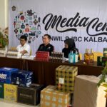 Konferensi pers Kantor Wilayah Direktorat Jenderal Bea dan Cukai Kalimantan Bagian Barat terkait penindakan barang ilegal. (Foto: Indri)