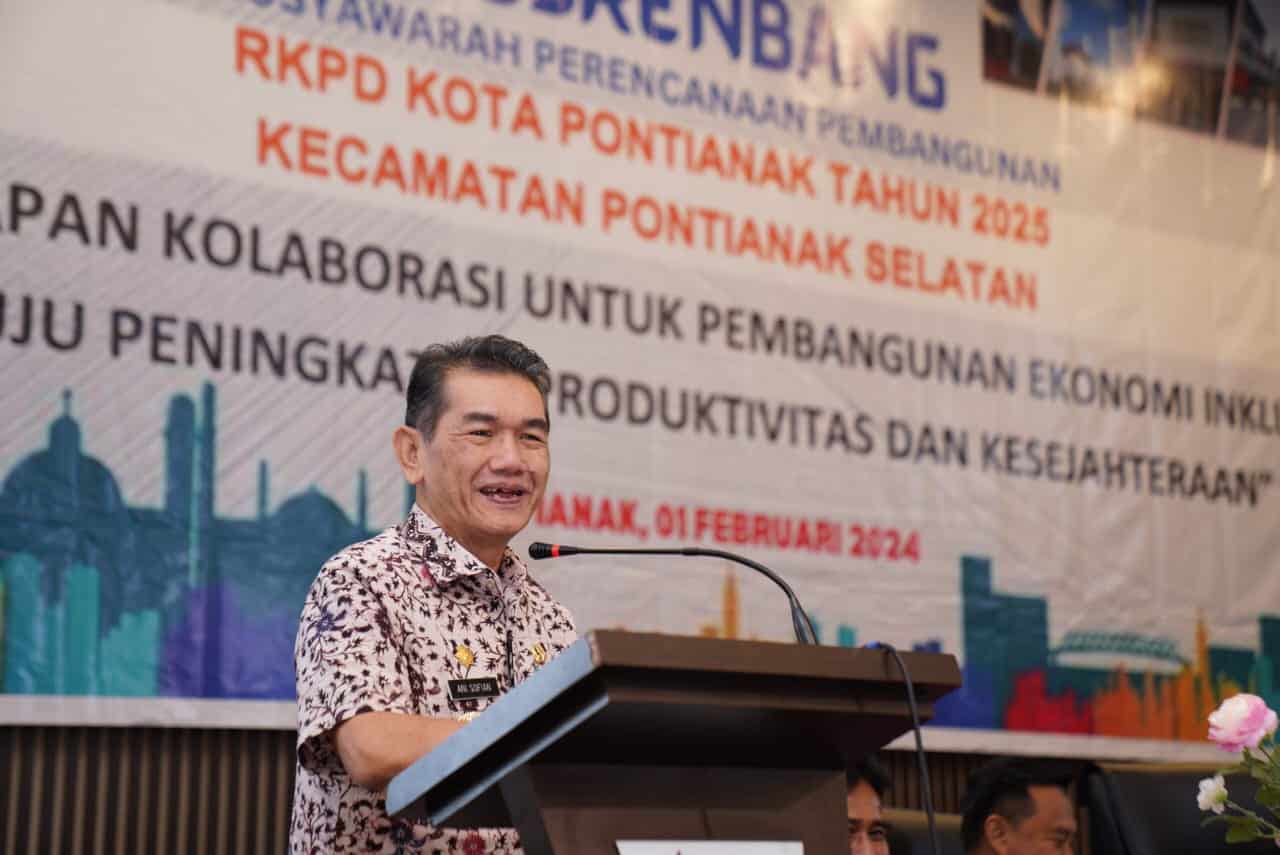 Pj Wali Kota Pontianak, Ani Sofian membuka Musrenbang Tingkat Kecamatan Pontianak Selatan. (Foto: Prokopim Pontianak)