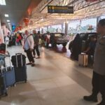 Antisipasi Arus Balik Imlek 2024, Satgas Ops Liong Kapuas 2024 Lakukan Pemantauan dan Patroli di Bandara Supadio 12