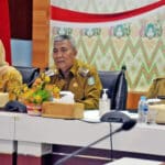 Pj Bupati Kubu Raya, Syarif Kamaruzaman memimpin rapat pengendalian inflasi bersama TPID Kabupaten Kubu Raya. (Foto: Prokopim Kubu Raya/KalbarOnline.com)