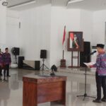 Pengukuhan pengurus Persatuan Perangkat Desa Indonesia (PPDI) Kabupaten Kayong Utara masa bakti 2023 - 2028, di Aula Istana Rakyat, pada Jumat (23/02/2024). (Foto: Santo)