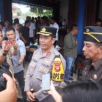 Ratusan Personel TNI-Polri Jaga Ketat Rapat Pleno Penghitungan Suara Tingkat Kabupaten Sekadau  6