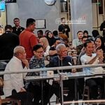 Pengunjung Heboh, Jokowi Ngopi di Aming Coffee Megamal 6