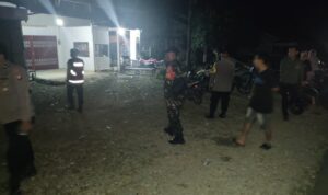 TNI-Polri bersama Lintas Sektoral Hulu Gurung Tertibkan Pesta Miras di Nanga Tepuai 10