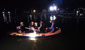 Tenggelam Saat Bermain Pasir di Pinggir Pantai, Dua Bocah di Kendawangan Ditemukan Meninggal Dunia 9