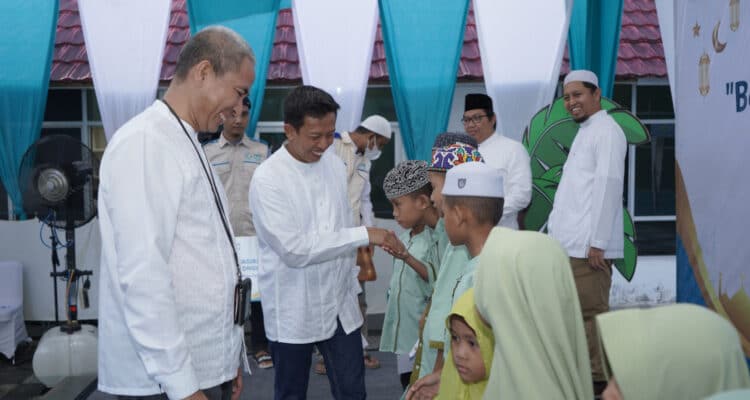 Tebar Kebahagiaan Ramadan, YBM PLN Jalankan Program Berbagi Keberkahan di Bulan Suci