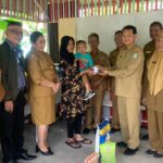 Kadiskop UKM Kalbar Turun Monitoring dan Serahkan Bantuan ke Anak Stunting Jalan Purnama 16