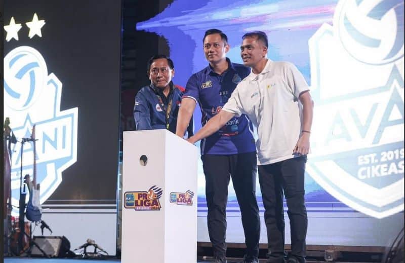 Menteri AHY Serahkan Piala Bergilir Kompetisi Proliga 2024